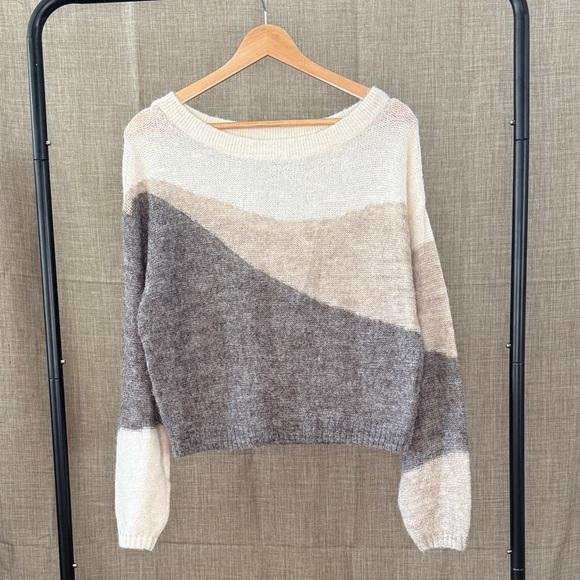 Old Navy Sweaters - Old Navy Colorblock Cozy Sweater | Size S | Neutral Taupe & Cream